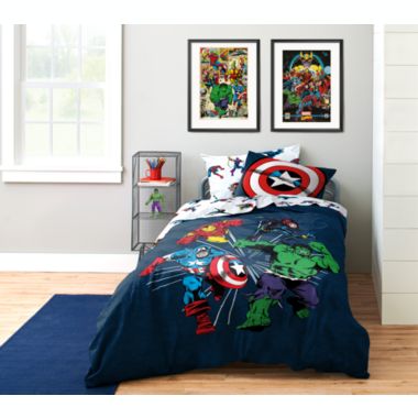 Saturday Park Marvel Invincible 100% Organic Cotton Sheet Set. View a larger version of this product image.