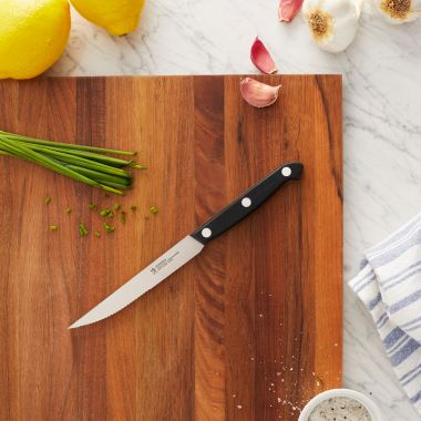 Henckels CLASSIC 4-pc Steak Knife Set. View a larger version of this product image.