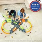 Alternate image 1 for Hot Wheels Colossal Crash Track Set