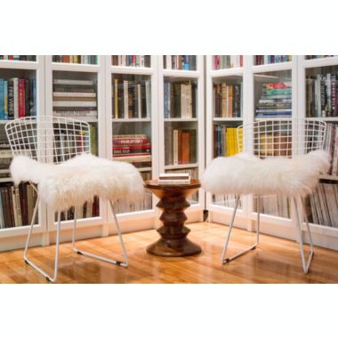HomeRoots Decor 100% Sheepskin Chair Seat Pad 17"X17"- Natural. View a larger version of this product image.