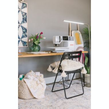 Daylight Slimline 3 LED Floor Lamp - U35118 - 4 Brightness Levels - 3,000 LUX - 360 Degree Rotating Shade. View a larger version of this product image.