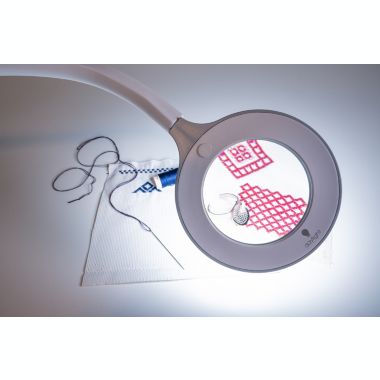 Daylight Omega 3.5 - U25500 - LED Magnifying Lamp - 5 Diopter Magnification - Acrylic Lens - Carry Bag. View a larger version of this product image.