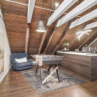 Chaudhary Living 6.5' x 9.5' Gray and Cream Distressed Abstract Rectangular Area Throw Rug. View a larger version of this product image.