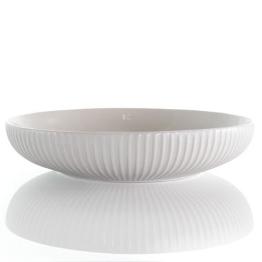 Elama Elle 18 Piece Porcelain Dinnerware Set with 2 Large Serving Bowls in White. View a larger version of this product image.