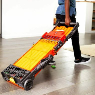 Hot Wheels V1983 Super 6-lane Raceway. View a larger version of this product image.