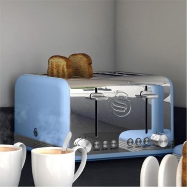 Swan 4 Slice Retro Toaster Blue. View a larger version of this product image.