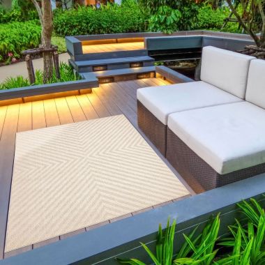 Chaudhary Living 5.25' x 7.5' Off White Abstract Rectangular Outdoor Area Throw Rug. View a larger version of this product image.