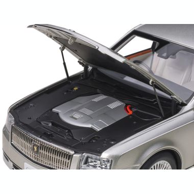 Carfaxo Toyota Century with Curtains RHD (Right Hand Drive) Silver Special Edition 1/18 Model Car by Autoart. View a larger version of this product image.