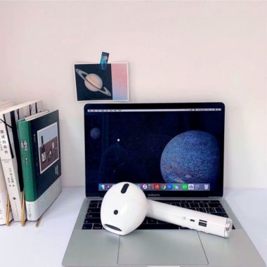 Link Giant Wireless EarPod Shaped Bluetooth Speaker with FM Radio AUX and Microphone - Blue. View a larger version of this product image.