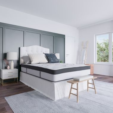 Emma and Oliver 12 Inch CertiPUR-US Certified Hybrid Pocket Spring Mattress, Full Mattress in a Box - Premium Mattress. View a larger version of this product image.