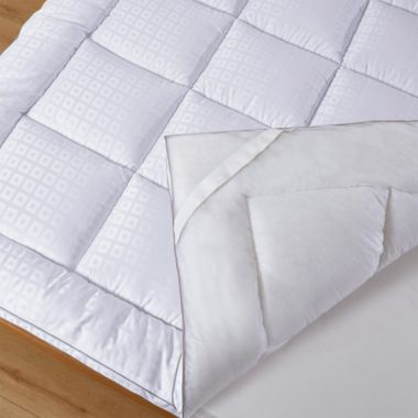 Unikome Grid Jacquard Down Alternative Mattress Topper in White, Full. View a larger version of this product image.