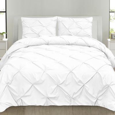 Luxury  3 Piece  Pinch Pleated Ruffled & Pin-tucked  Sherpa Lined Comforter New. 