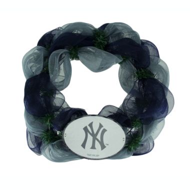 The Memory Company MLB New York Yankees Logo Mesh Front Door Wreath. View a larger version of this product image.
