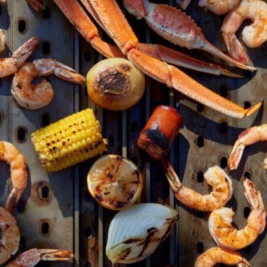 Grill Grate 2 panel set of 13.75" Grates (Universal). View a larger version of this product image.