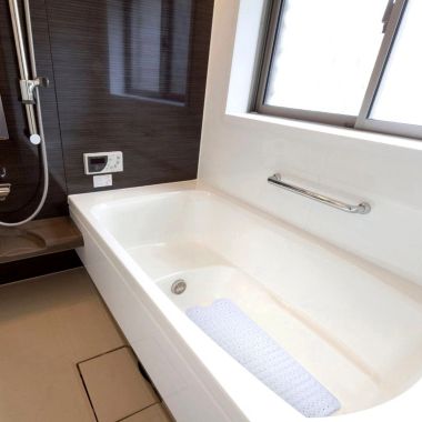 Stock Preferred Non-Slip Bath Mat with Suction Cups Washable in White. View a larger version of this product image.