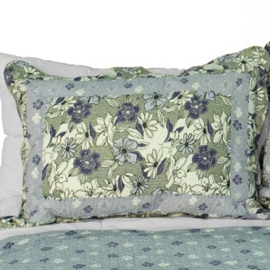 Blancho Bedding Noble Garden Cotton 3PC Vermicelli-Quilted Patchwork Quilt Set (Full/Queen Size). View a larger version of this product image.