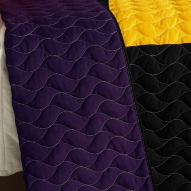 Blancho Bedding Bountiful Harvests 3PC Vermicelli - Quilted Patchwork Quilt Set (Full/Queen Size). View a larger version of this product image.