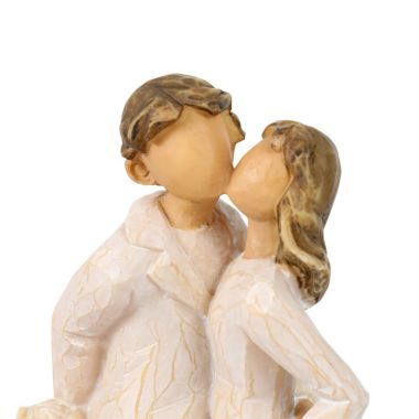 Infinity Merch Kissing Couples Statues Sculpture for Home Decor. View a larger version of this product image.