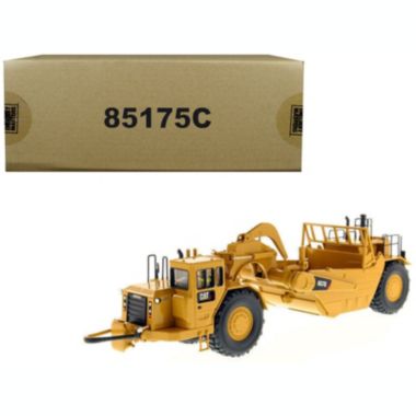 Carfaxo CAT Caterpillar 657 G Wheel Tractor Scraper with Operator "Core Classics Series" 1/50 Diecast Model by Diecast Masters. View a larger version of this product image.