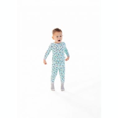 Sleep On It Infant/Toddler Boys Skate On Snug Fit 2-Piece Pajama Sleep Set With Matching Socks. View a larger version of this product image.
