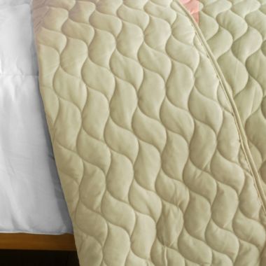 Blancho Bedding The Only Truth 3PC Vermicelli-Quilted Patchwork Quilt Set (Full/Queen Size). View a larger version of this product image.