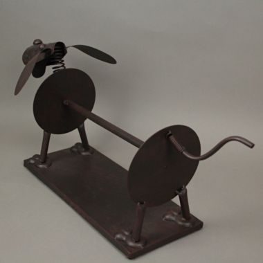 De Leon Brown Metal Dog Paper Towel Holder Countertop Kitchen Storage Home Decor Stand. View a larger version of this product image.