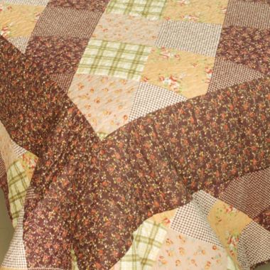 Blancho Bedding Artistic Chic 100% Cotton 3PC Vermicelli-Quilted Patchwork Quilt Set (Full/Queen Size). View a larger version of this product image.