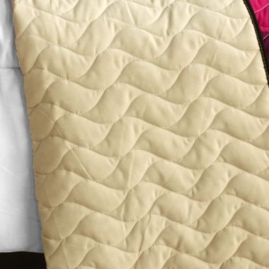 Blancho Bedding Series Brand New Vermicelli-Quilted Patchwork Quilt Set Full/Queen. View a larger version of this product image.