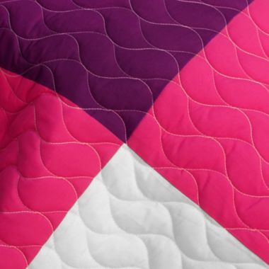 Blancho Bedding Series Brand New Vermicelli-Quilted Patchwork Quilt Set Full/Queen. View a larger version of this product image.