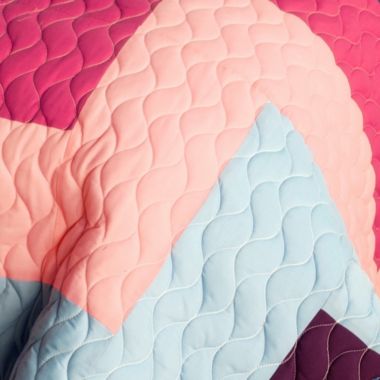 Blancho Bedding Dream Garden Brand New Vermicelli-Quilted Patchwork Quilt Set Full/Queen. View a larger version of this product image.