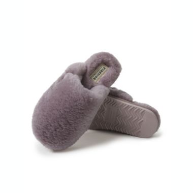 Fireside By Dearfoams Women's Shelly Beach Genuine Shearling Scuff. View a larger version of this product image.