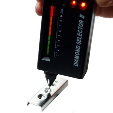 Horizon Diamond Selector V2 Portable Tester with Case & Gemstone Platform. View a larger version of this product image.