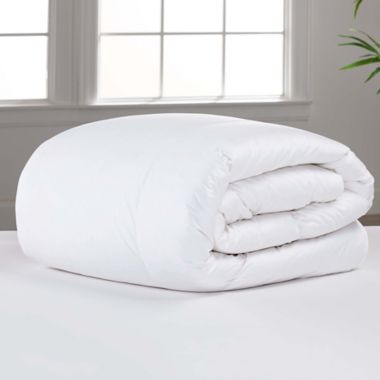 The Threadery&trade; Year-Round Warmth Goose Down King Comforter. View a larger version of this product image.